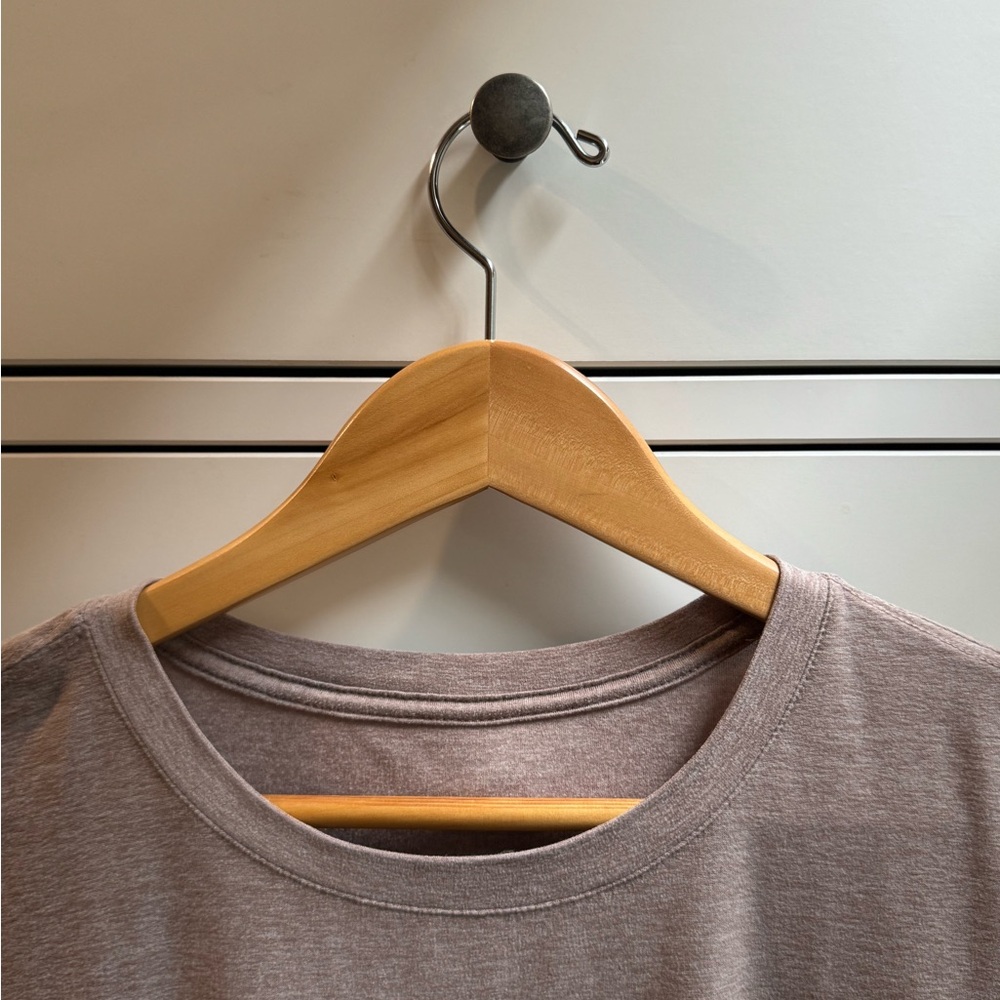 Vuori - Men's Pink Tan T-Shirt